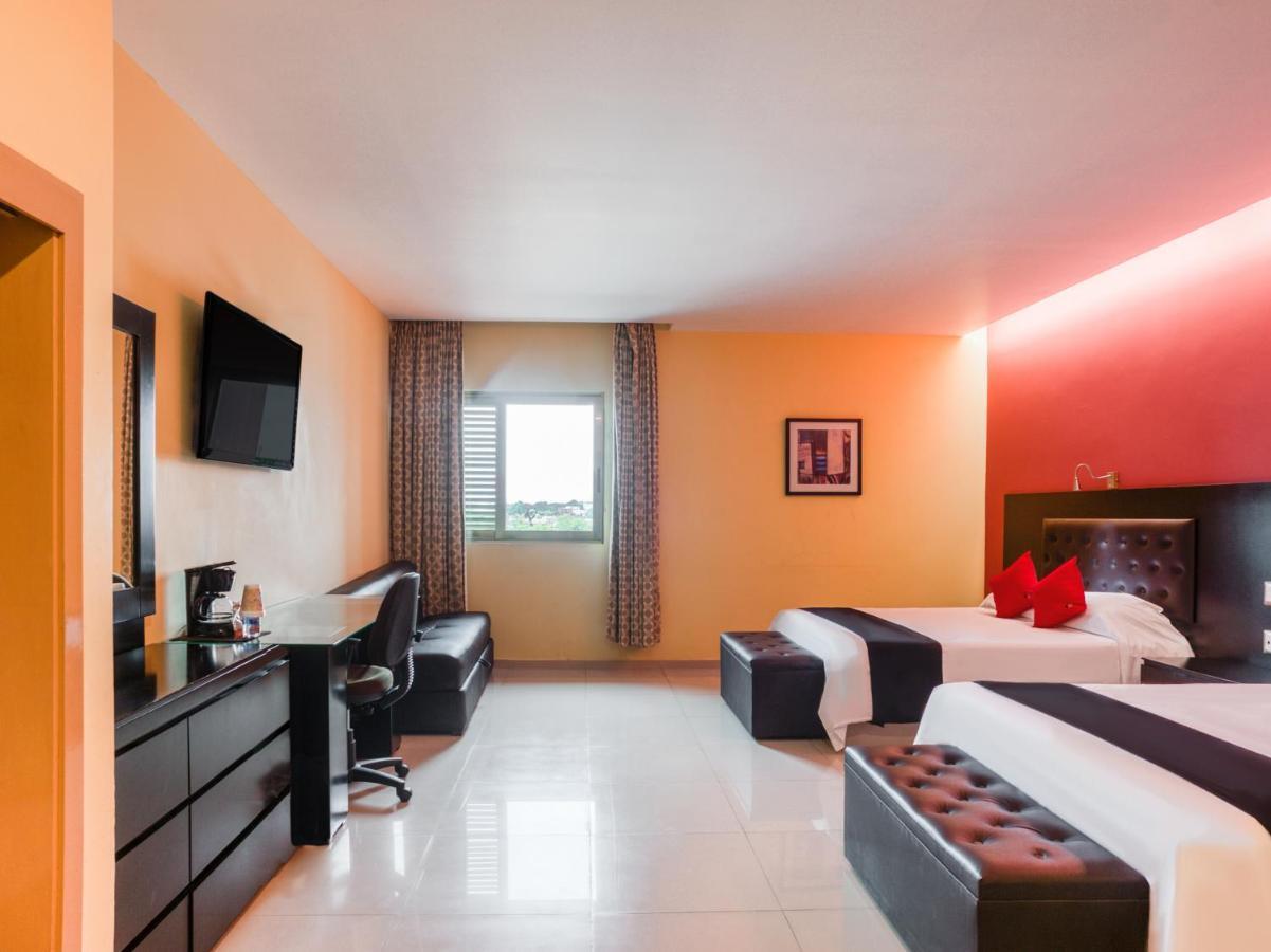 Veracruz Suites Hotel Exterior photo